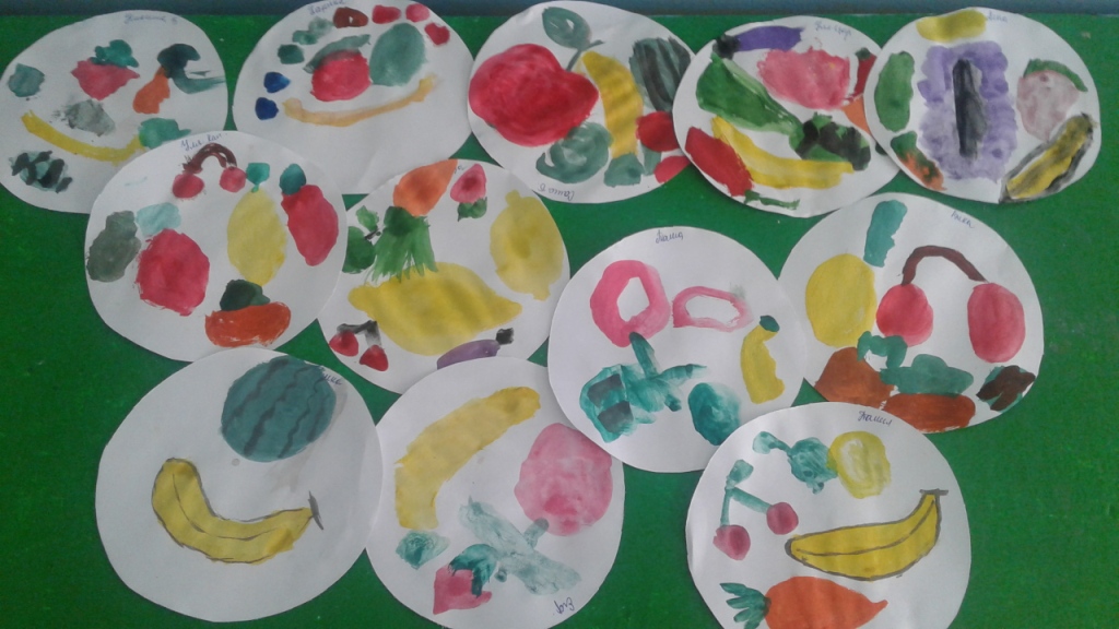 Овощи фрукты подготовительная группа. Рисование в стиаршей гр. Рисование в старшей группе. Занятие по рисованию в средней. Рисование в садике.